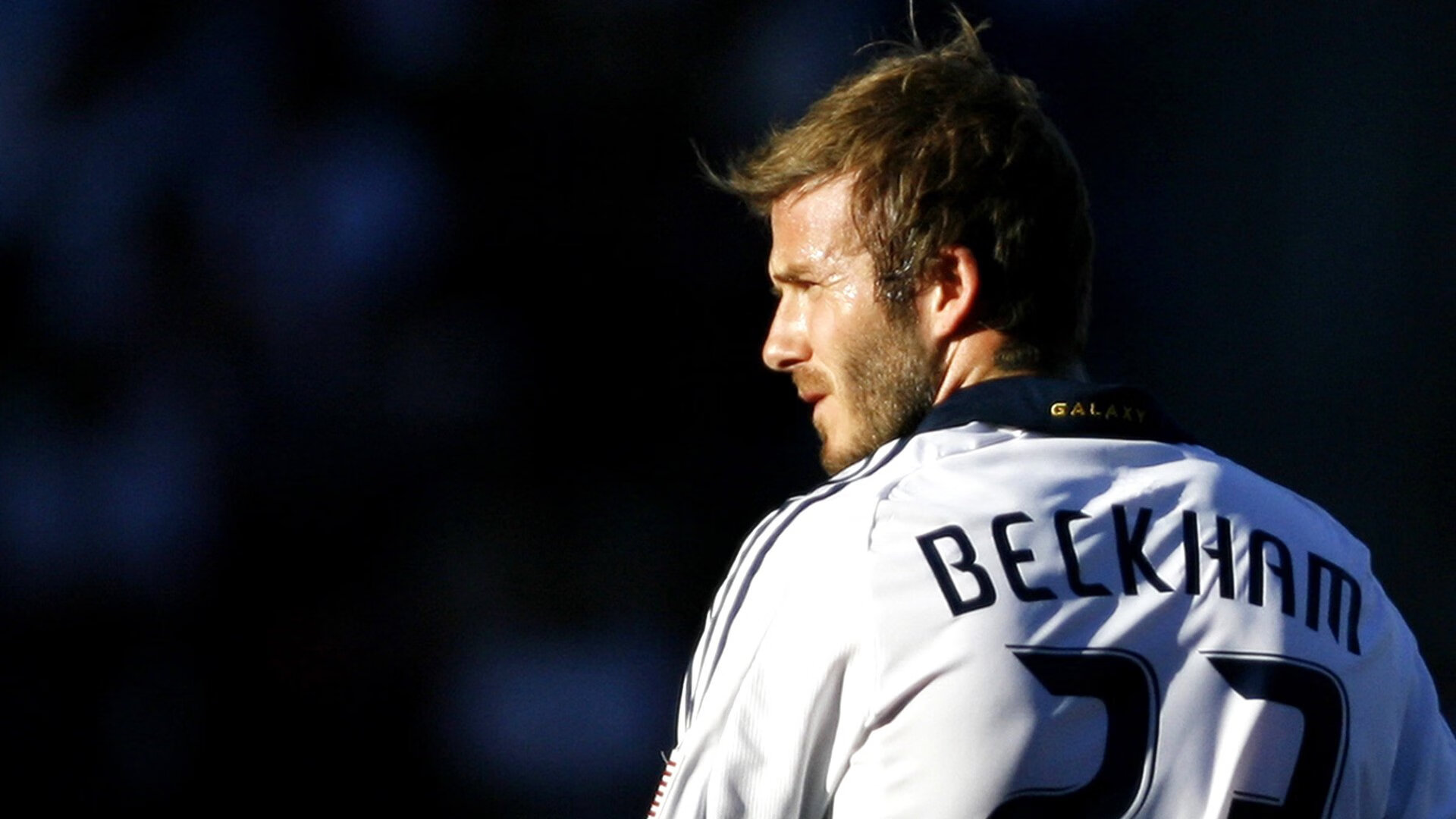 贝蒂斯对阵洪都拉斯，斯通斯用防守艺术，在绿茵场写下沉默诗篇